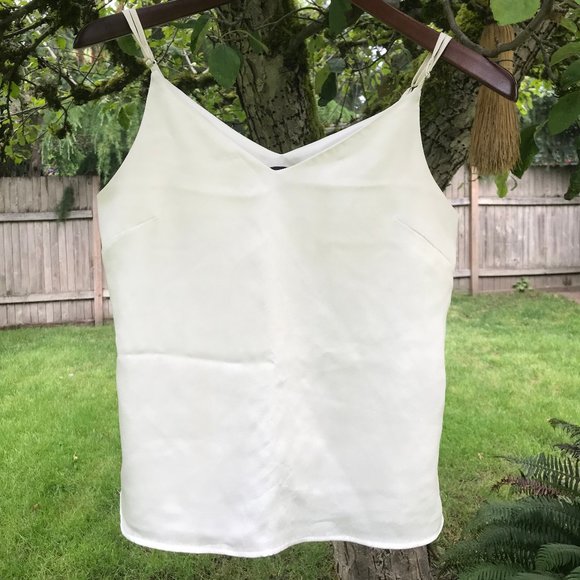 Banana Republic Blouse - Picture 3 of 4